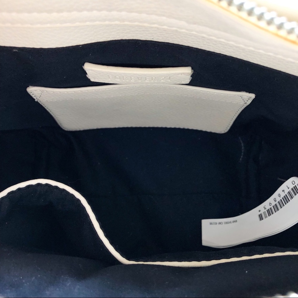 Forever 21 Cream Handbag with Crossbody Strap - Picture 3 of 3